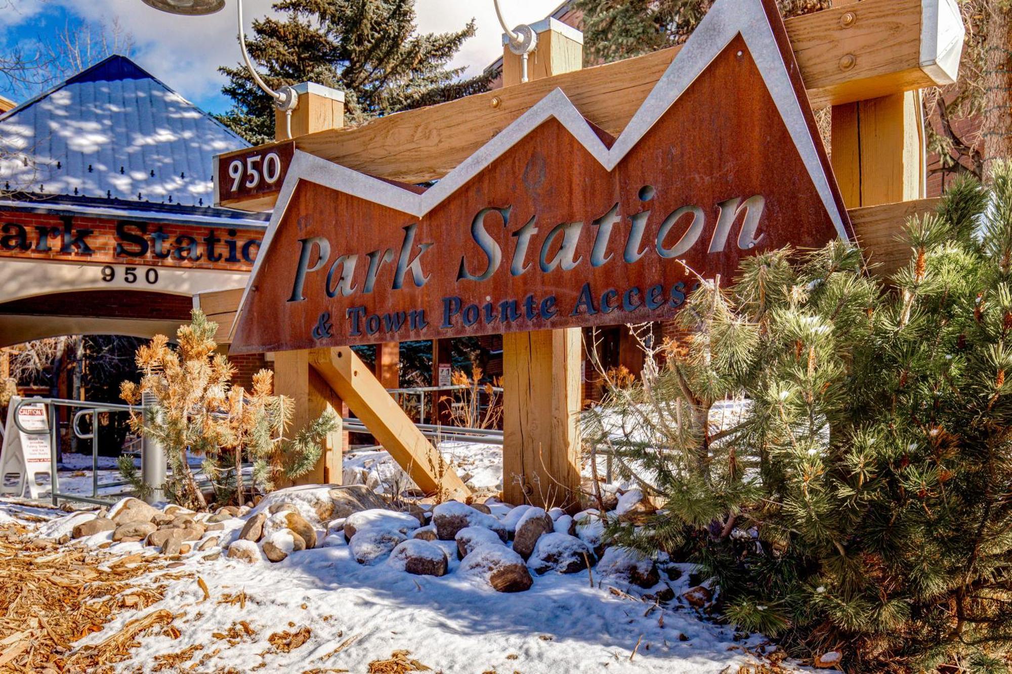 Park Station Family Retreat Villa Park City Rum bild
